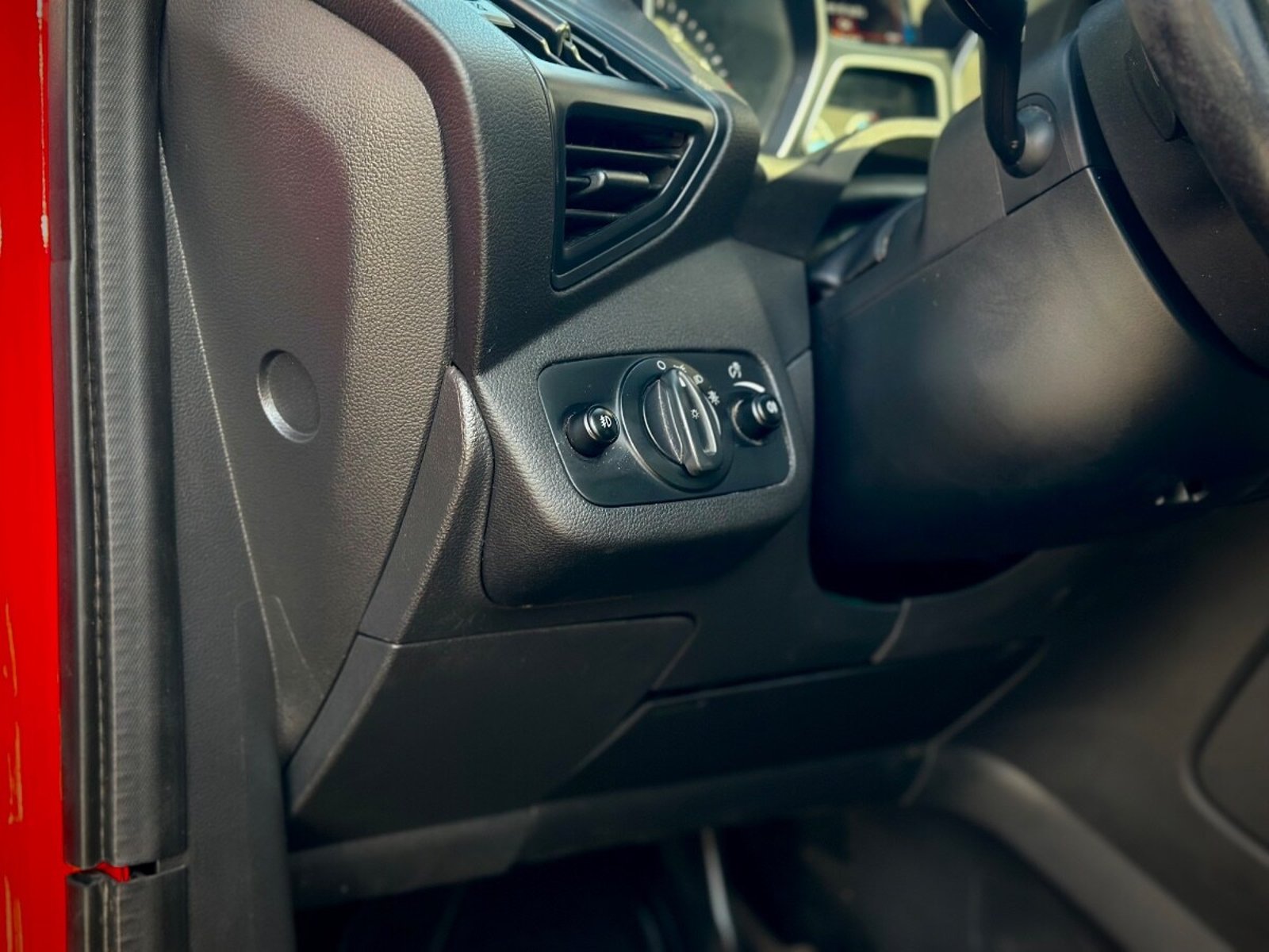 Ford ESCAPE SE ECOBOOST 2018 - Imagen 9 de 10