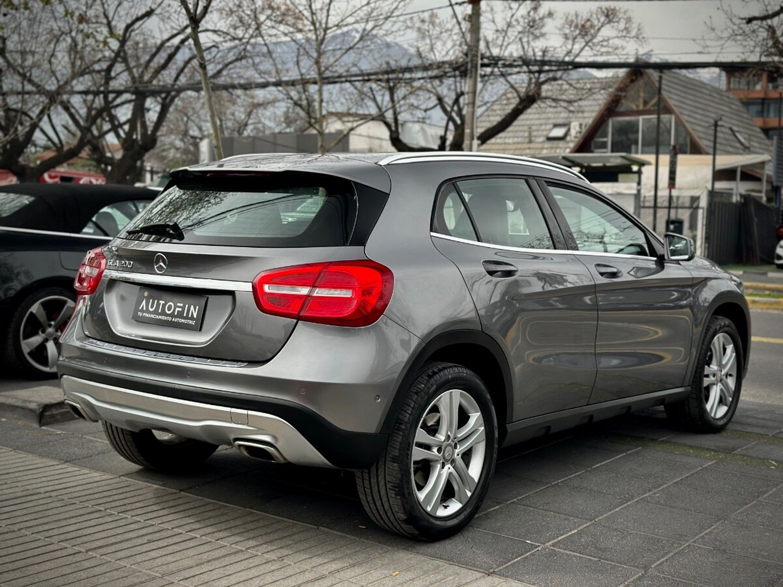 Mercedes-Benz GLA 200 URBAN 2017 - Imagen 6 de 10