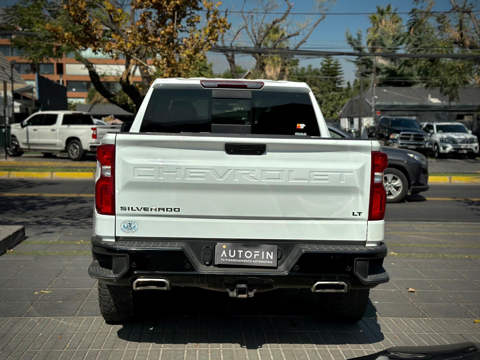 CHEVROLET SILVERADO LT Z71 TRAIL BOSS 2021 - Imagen 6 de 9