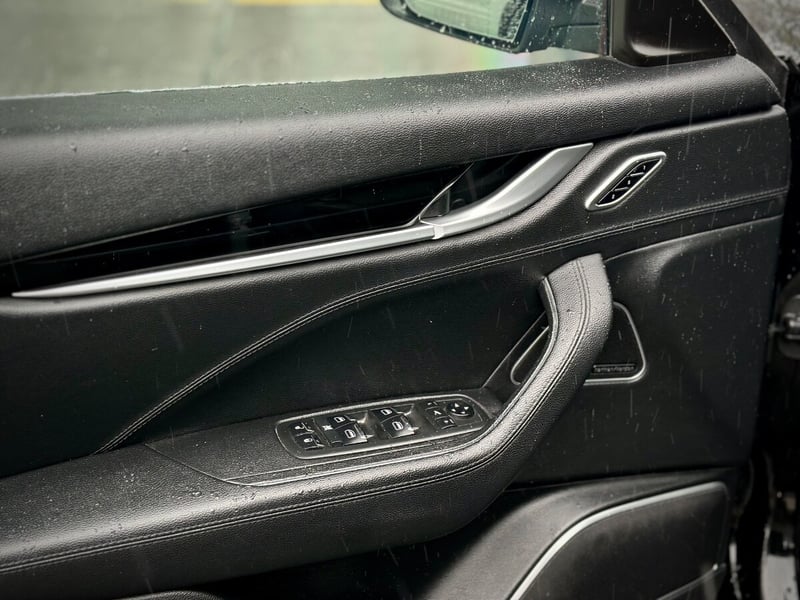 Maserati LEVANTE OTTO 4X4 2019 - Imagen 8 de 10