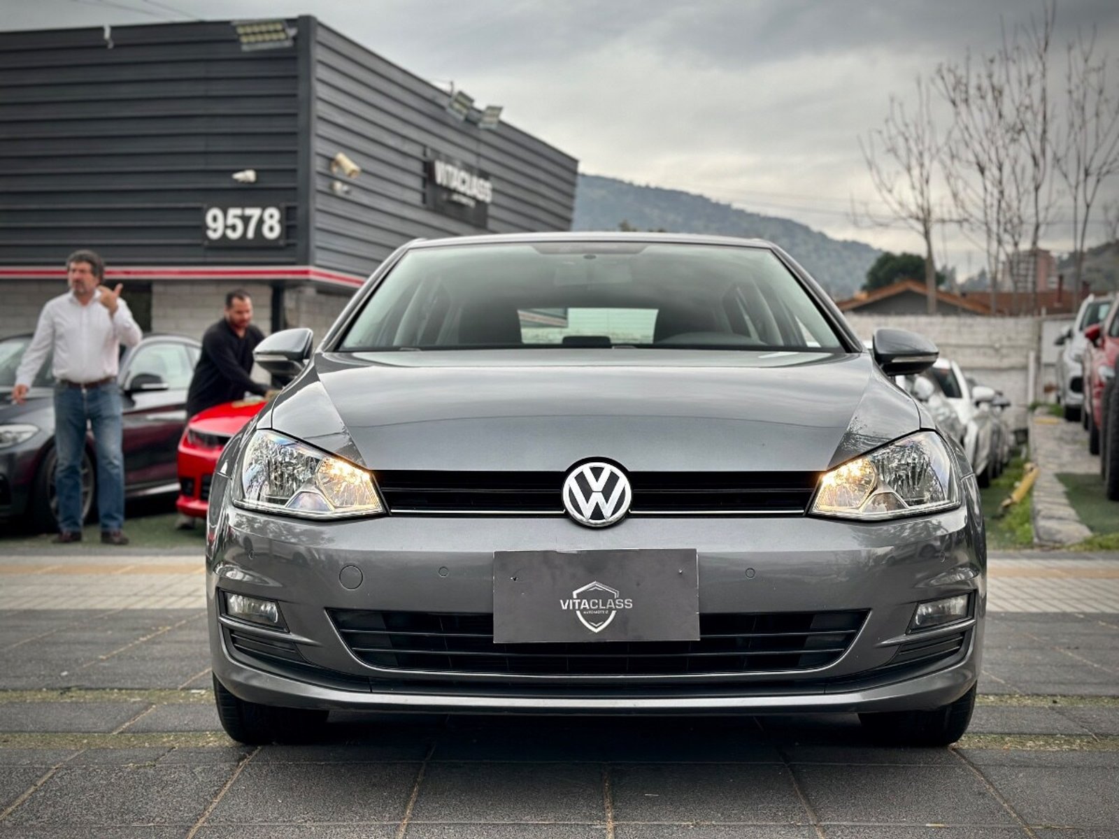 Volkswagen GOLF 1.4T 2016 - Foto 2 de 10