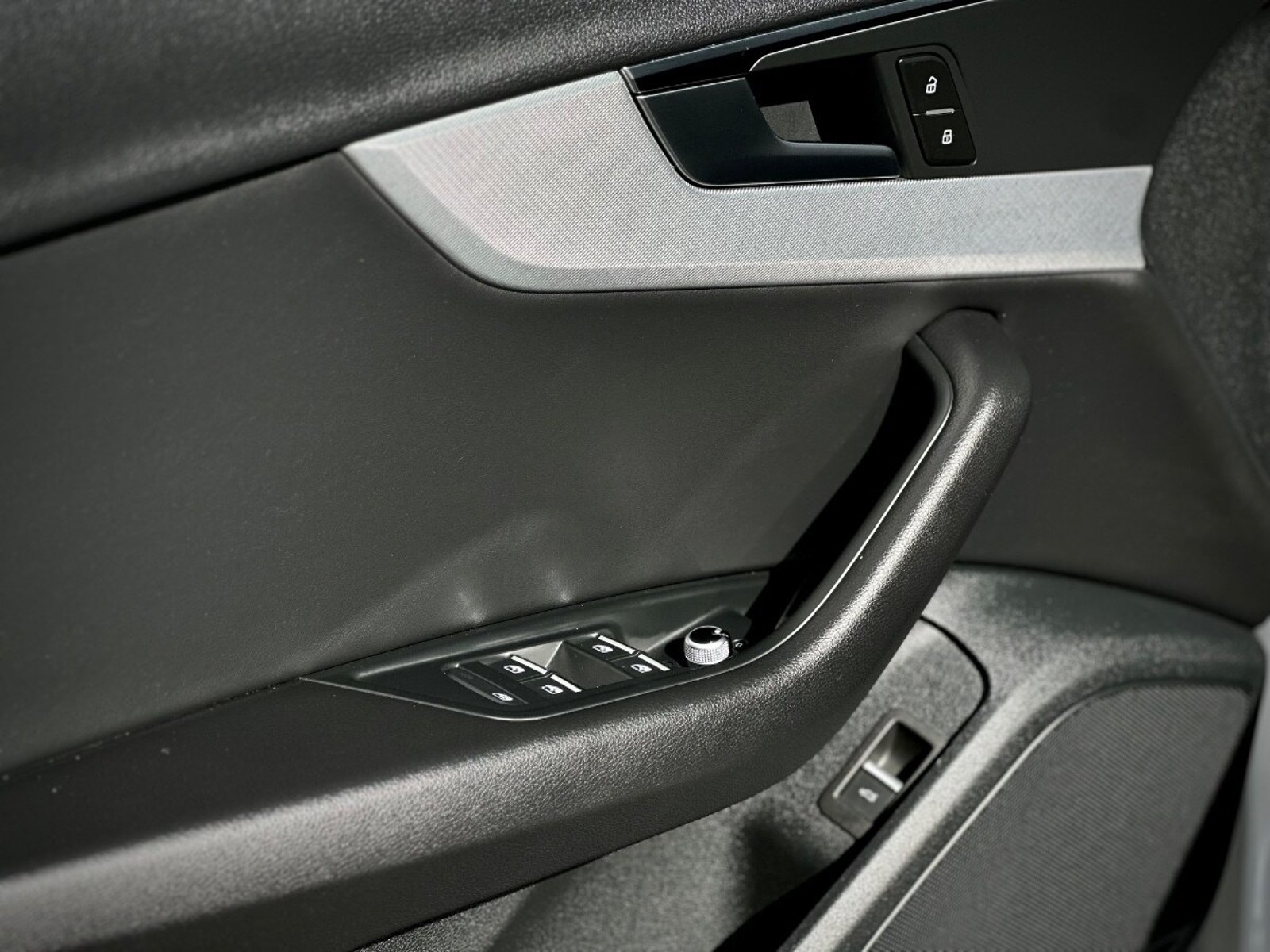 Audi A4 S LINE 2023 - Imagen 8 de 10