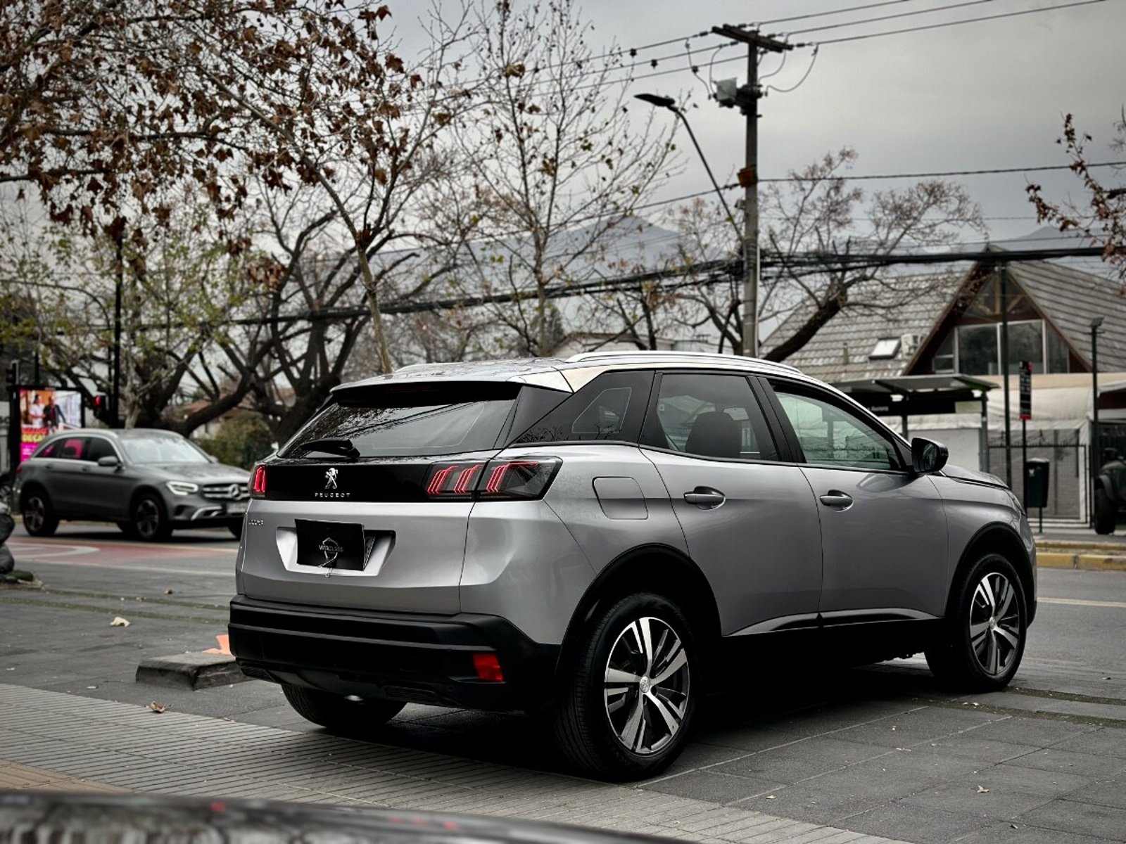 PEUGEOT 3008 ACTIVE PACK 2022 - Foto 5 de 9