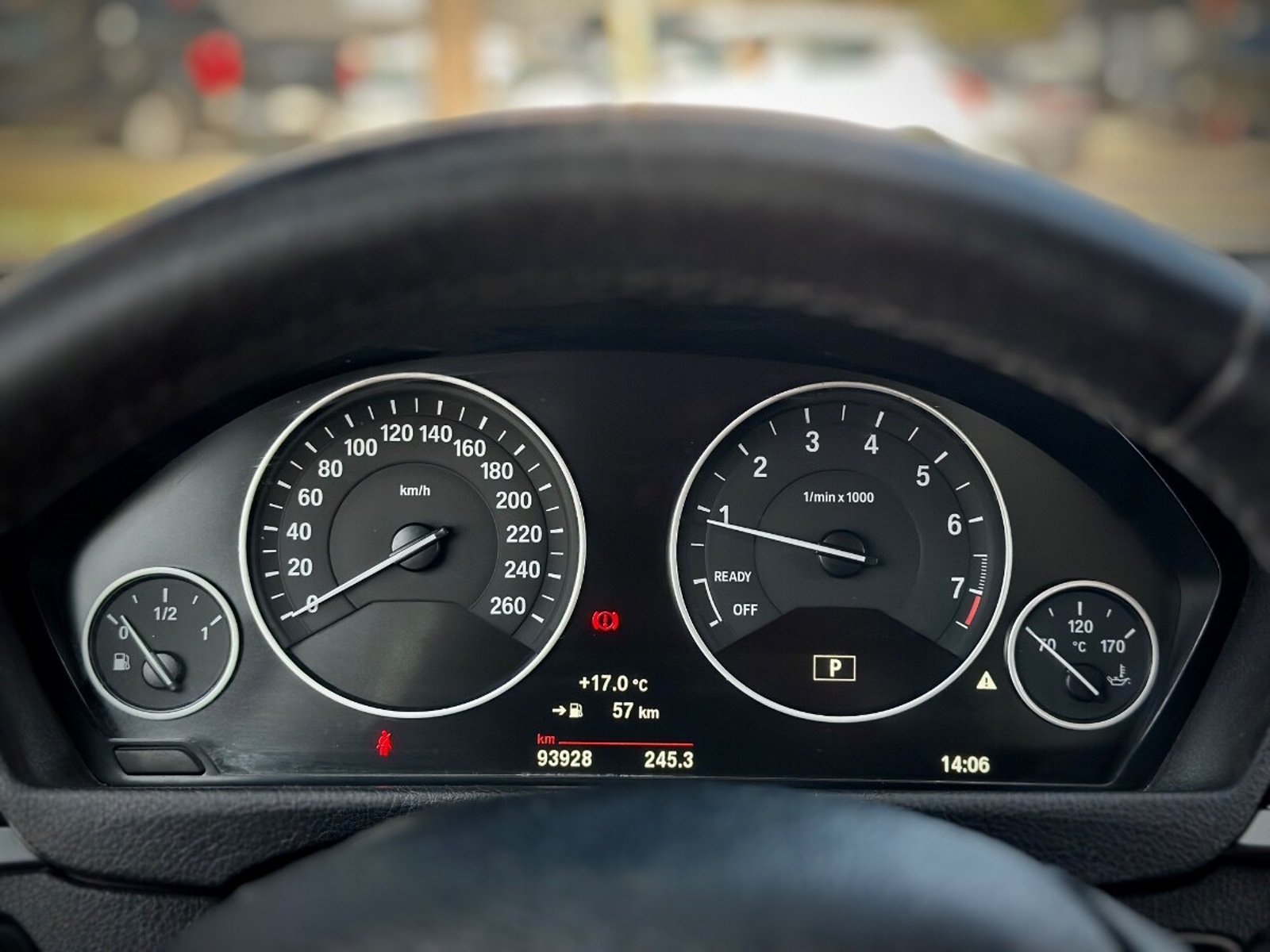 BMW 318 LCI 2016 - Imagen 10 de 10