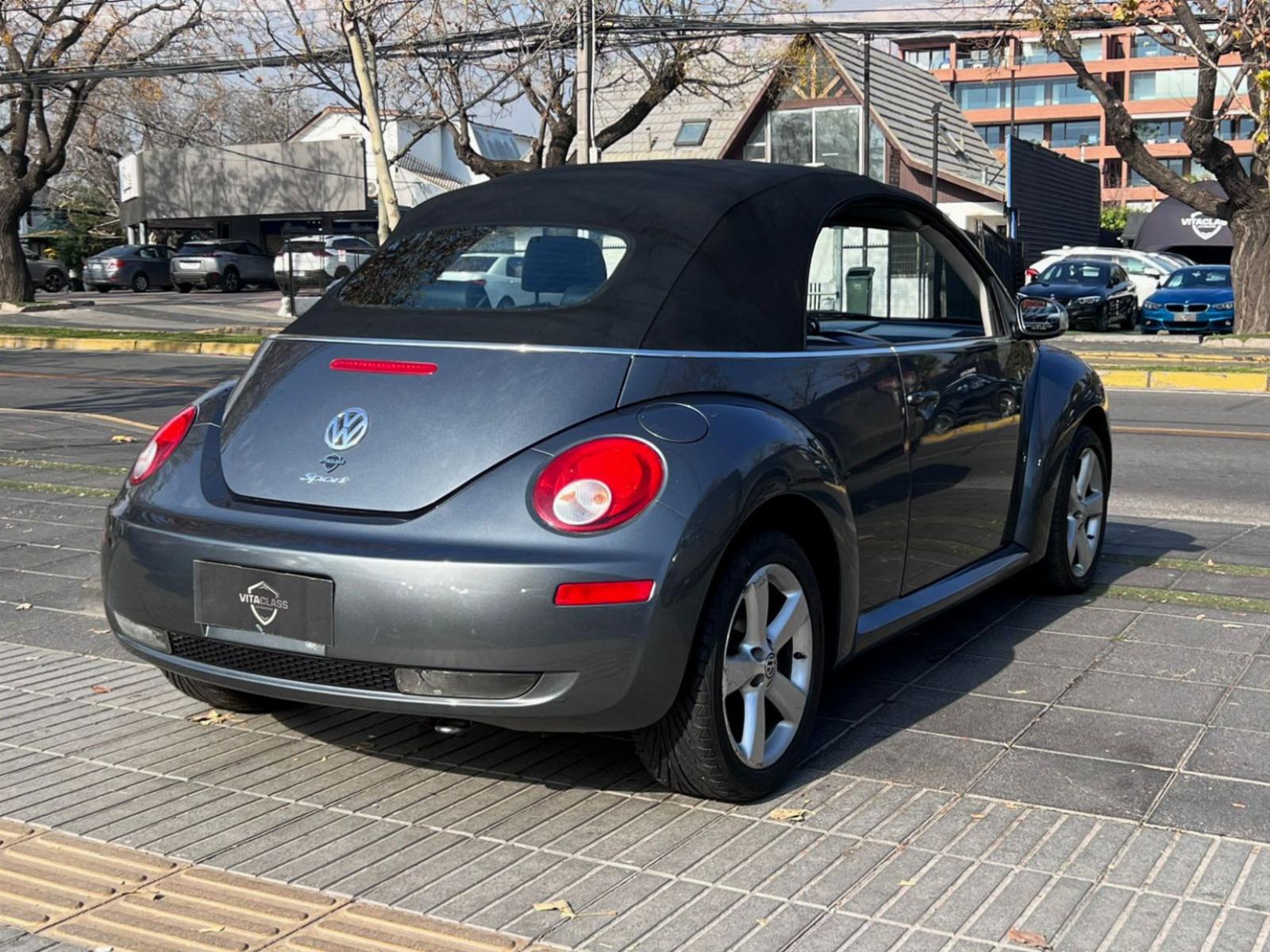 VOLKSWAGEN BEETLE 2.5 CABRIOLET 2009 - Imagen 6 de 10