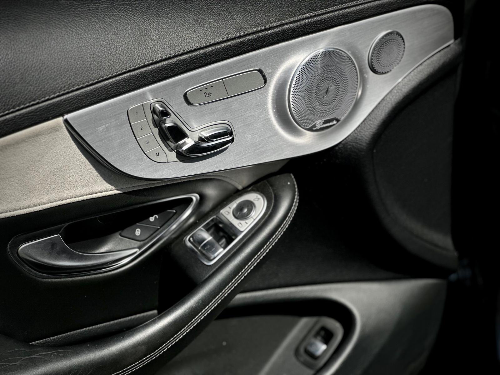 Mercedes-Benz C63 S AMG 2019 - Imagen 10 de 10