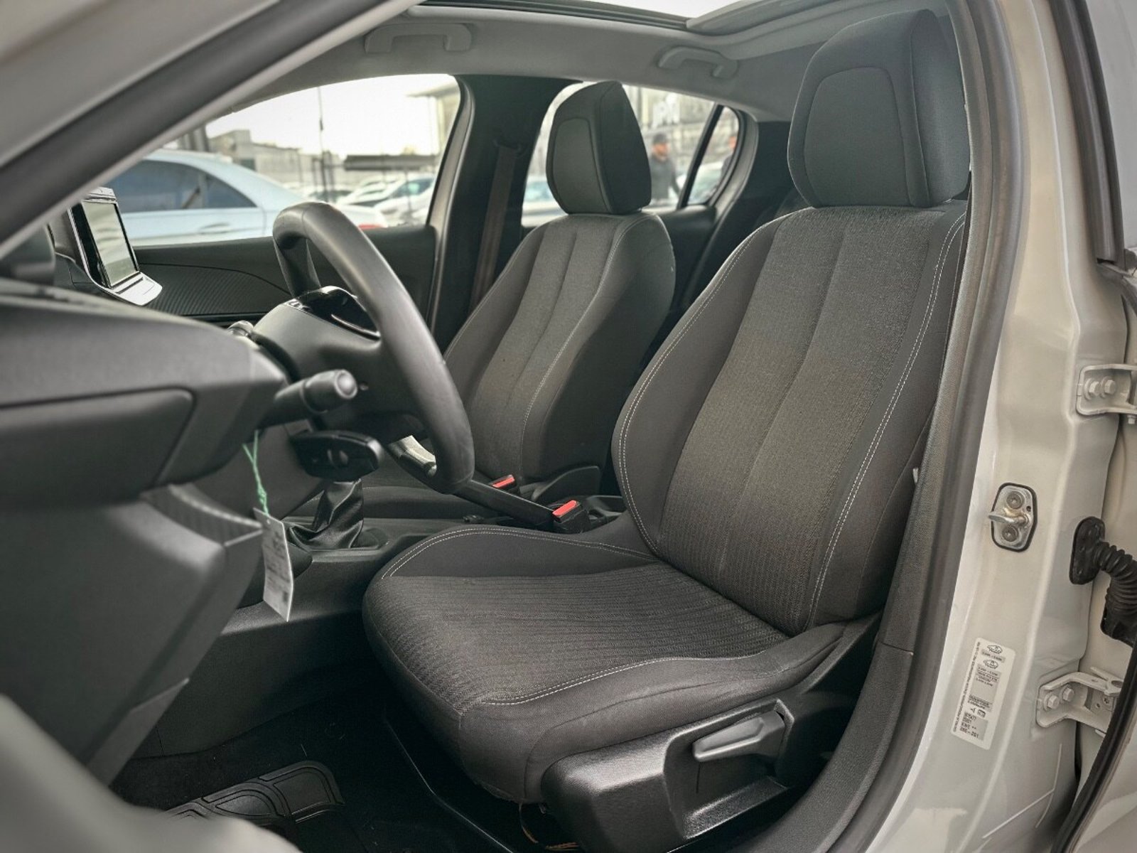 Peugeot 208 ACTIVE PACK 2023 - Imagen 9 de 10