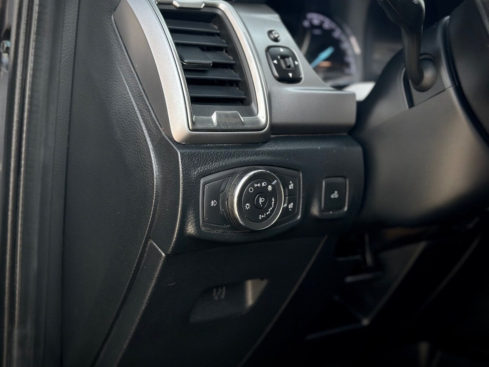Ford RANGER LIMITED 2022 - Imagen 9 de 10