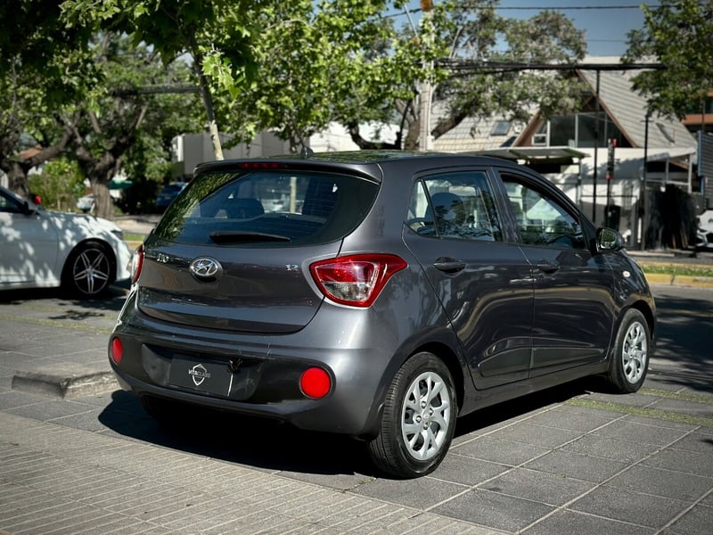Hyundai GRAND I10 GLS 2019 - Imagen 6 de 10