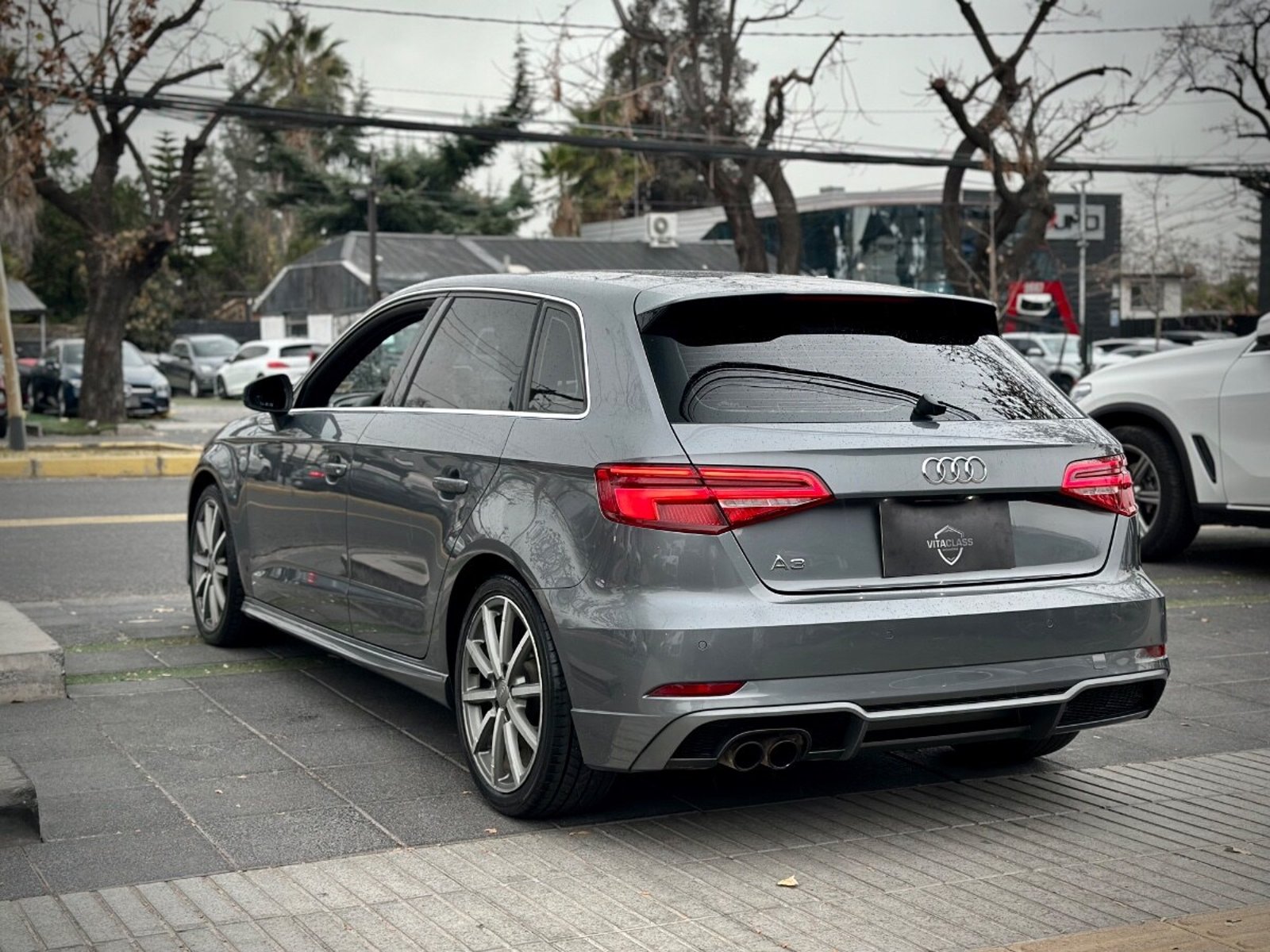 Audi A3 S LINE 2019 - Foto 4 de 10