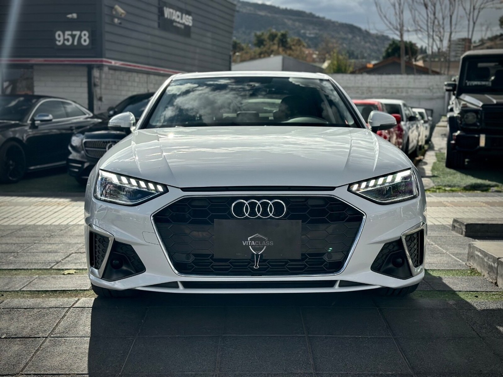 Audi A4 S LINE 2023 - Foto 2 de 10