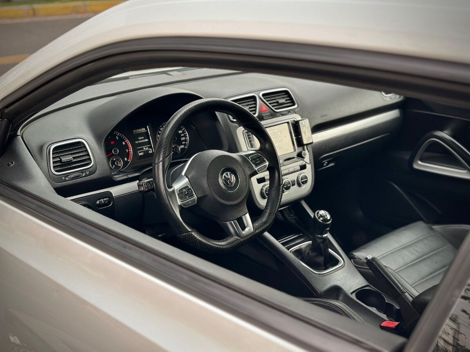 VOLKSWAGEN SCIROCCO TEMPESTA 2015 - Imagen 7 de 10
