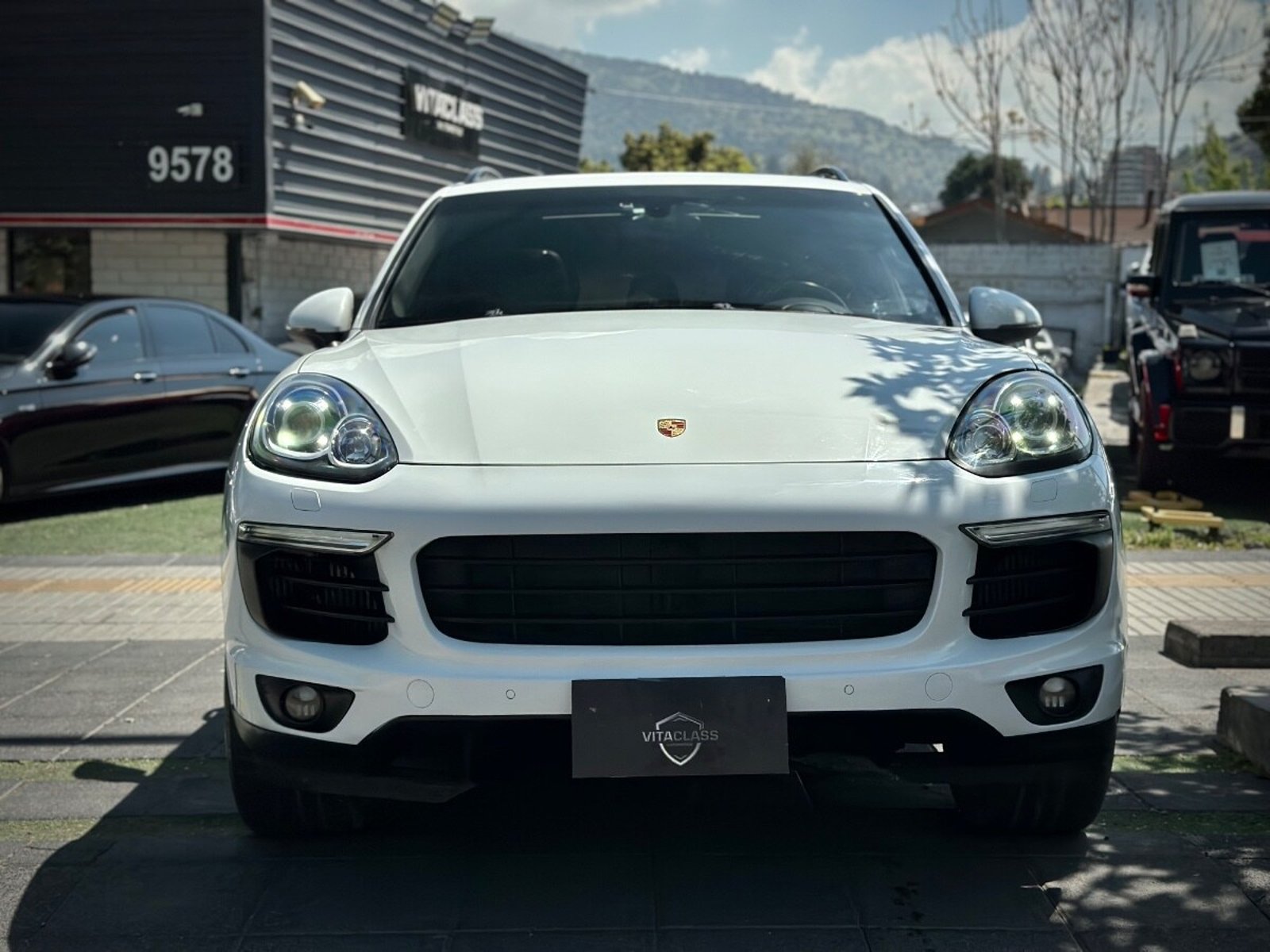 Porsche CAYENNE PlATINUM EDITION 2017 - Foto 2 de 10