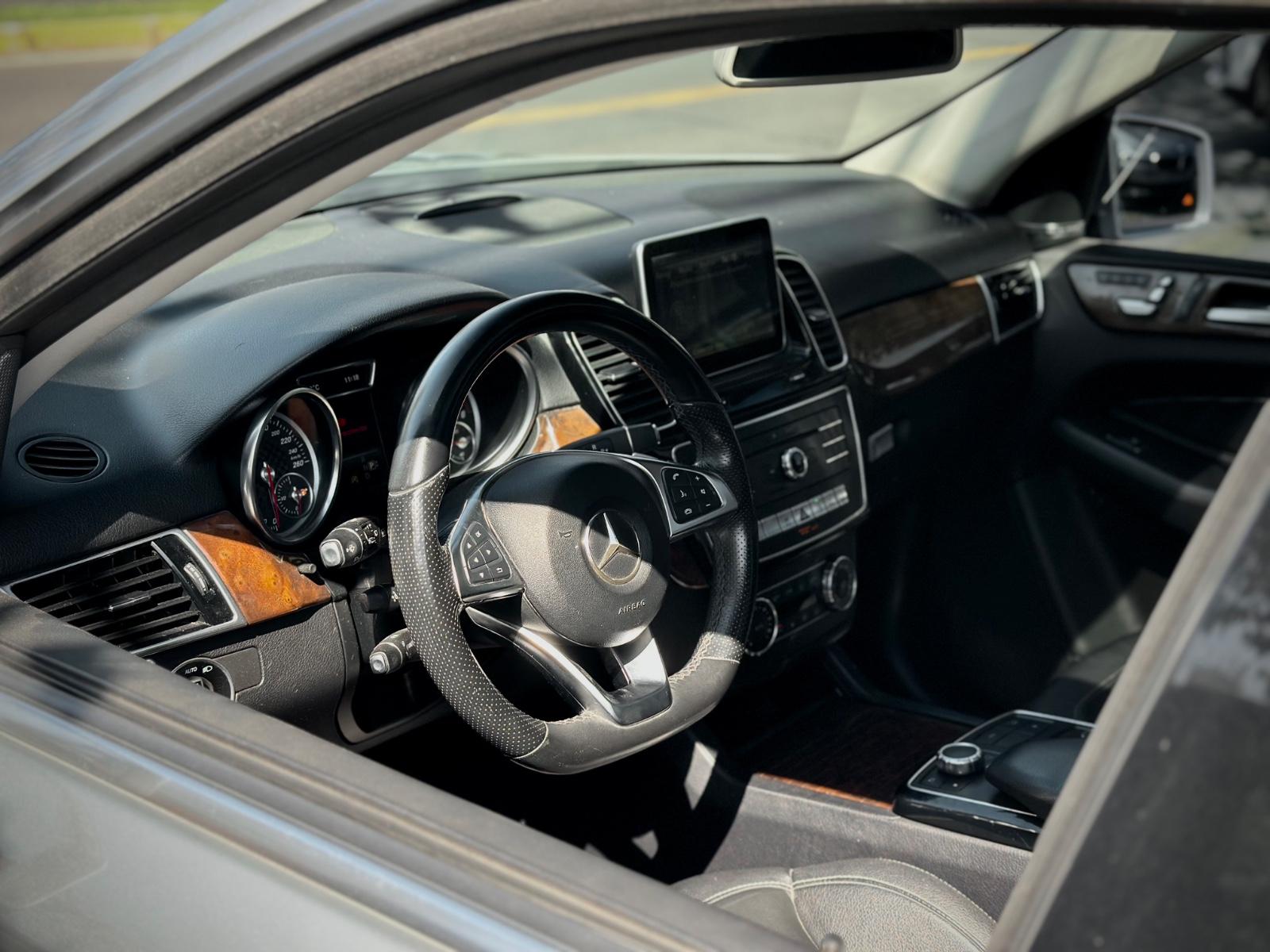 MERCEDES-BENZ GLE 500 2016 - Imagen 9 de 10