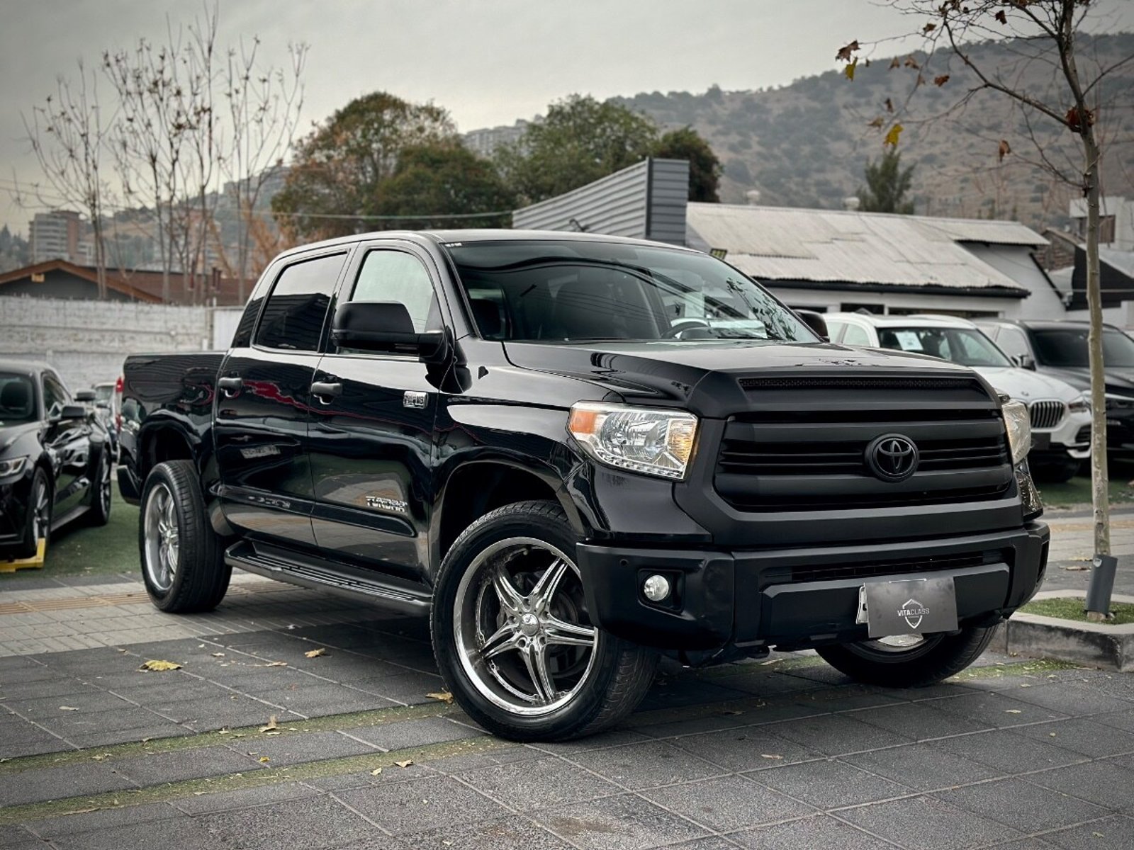 Toyota TUNDRA SR5 2018 - Foto 3 de 10