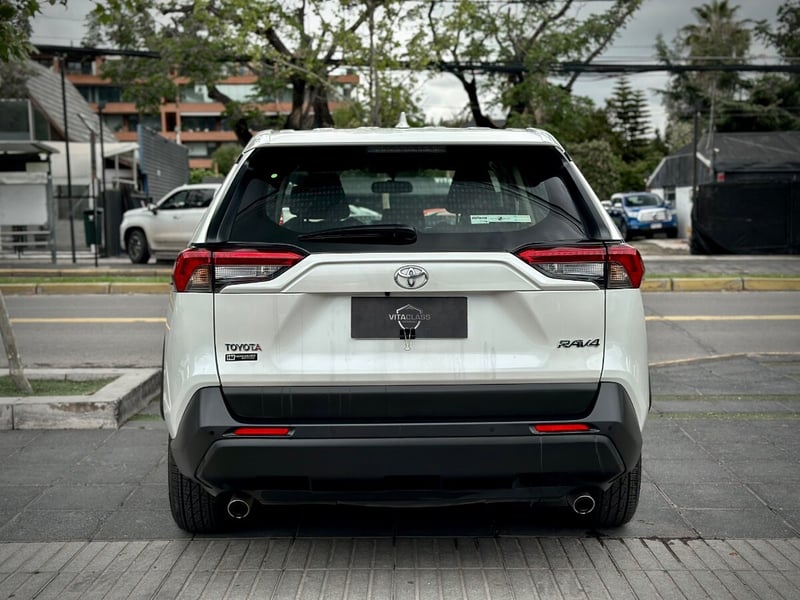 Toyota RAV 4 LE 2022 - Imagen 5 de 10