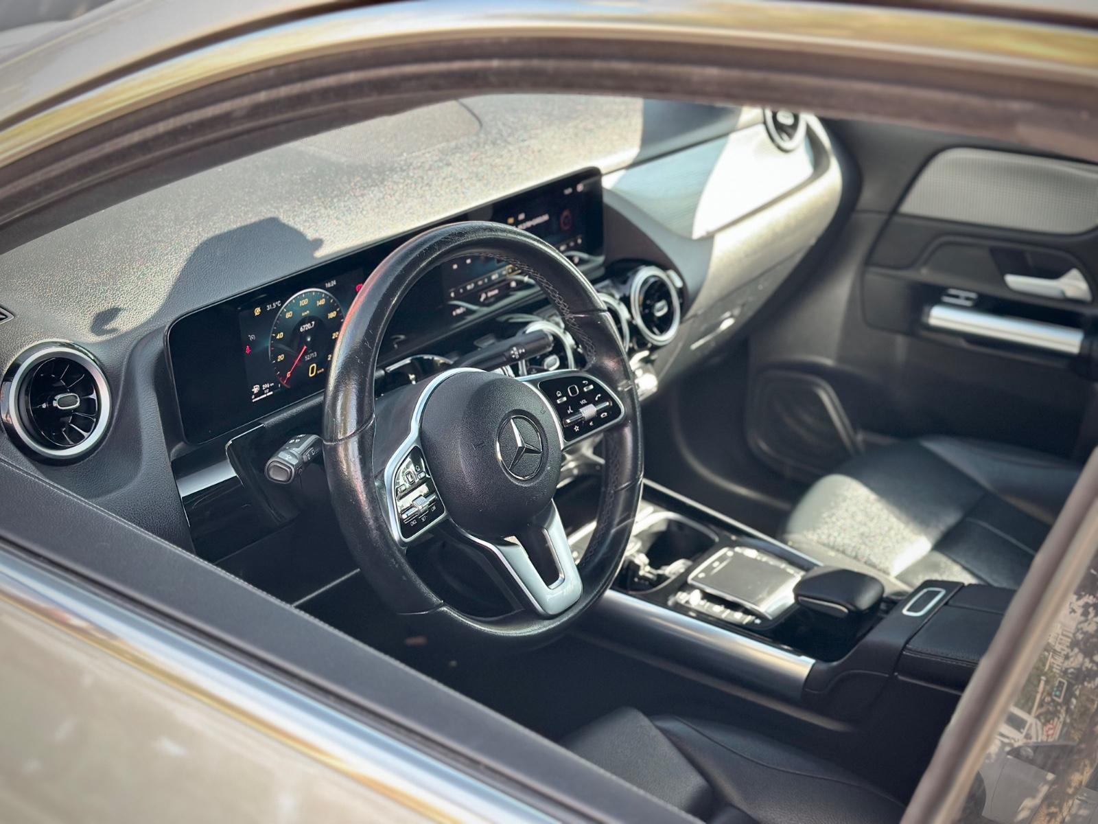 MERCEDES-BENZ GLA 200 PROGRESSIVE 2022 - Imagen 7 de 9