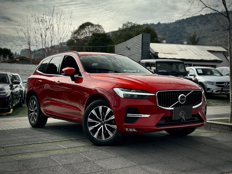 Volvo XC60 B5 PLUS HYBRID 2024 - Imagen 3 de 10