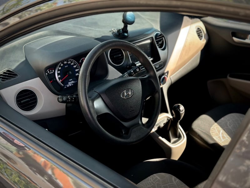 Hyundai GRAND I10 GLS 2019 - Imagen 7 de 10