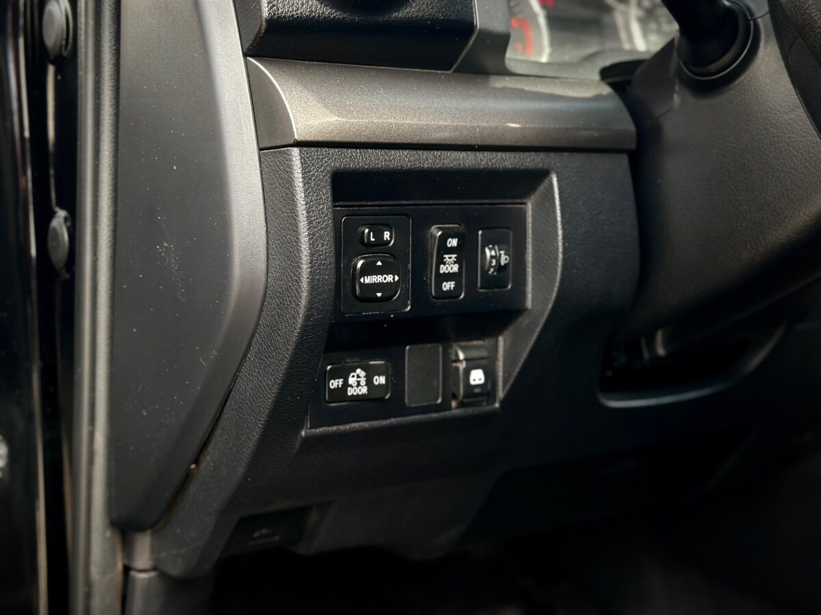 Toyota TUNDRA SR5 2018 - Imagen 9 de 10