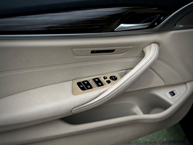 BMW 520I EXECUTIVE 2018 - Imagen 8 de 10