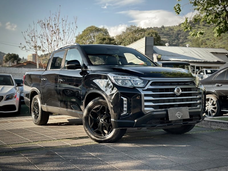 SsangYong MUSSO GRAND 2.2D LIMITED 2023 - Imagen 3 de 10