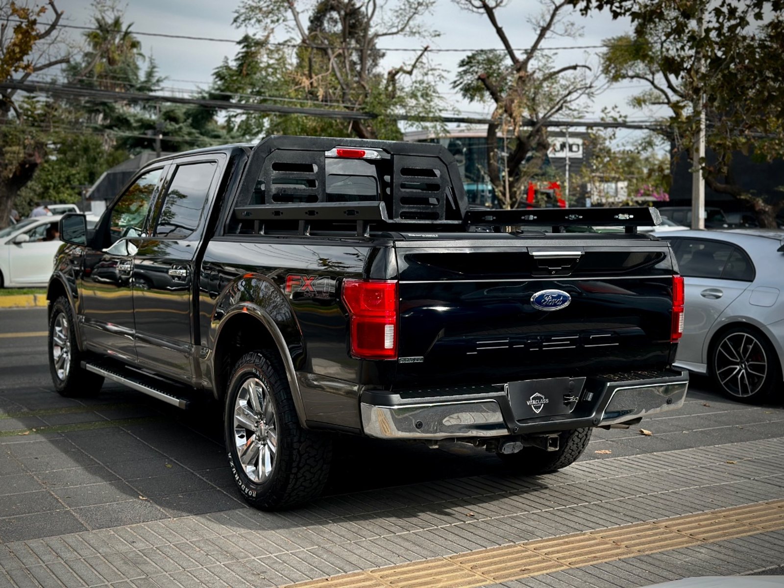 FORD F-150 LARIAT LUXURY 2019 - Imagen 4 de 10