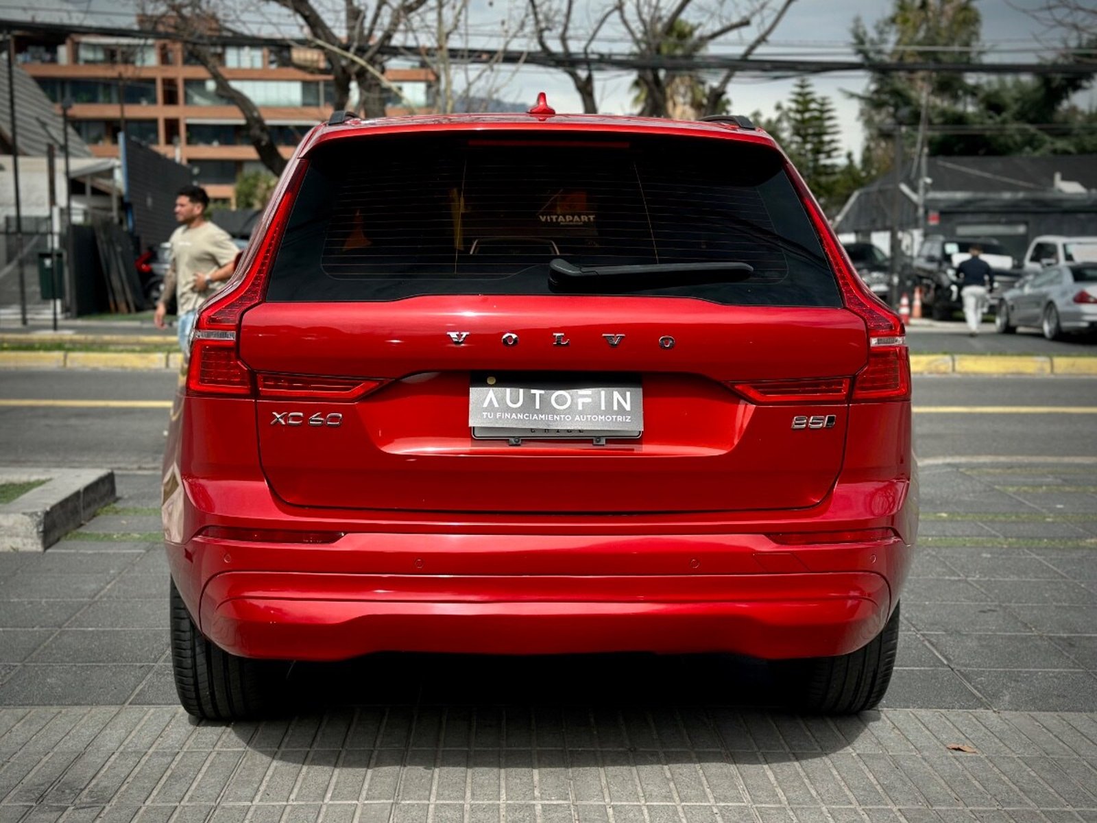 Volvo XC60 B5 PLUS HYBRID 2024 - Foto 5 de 10