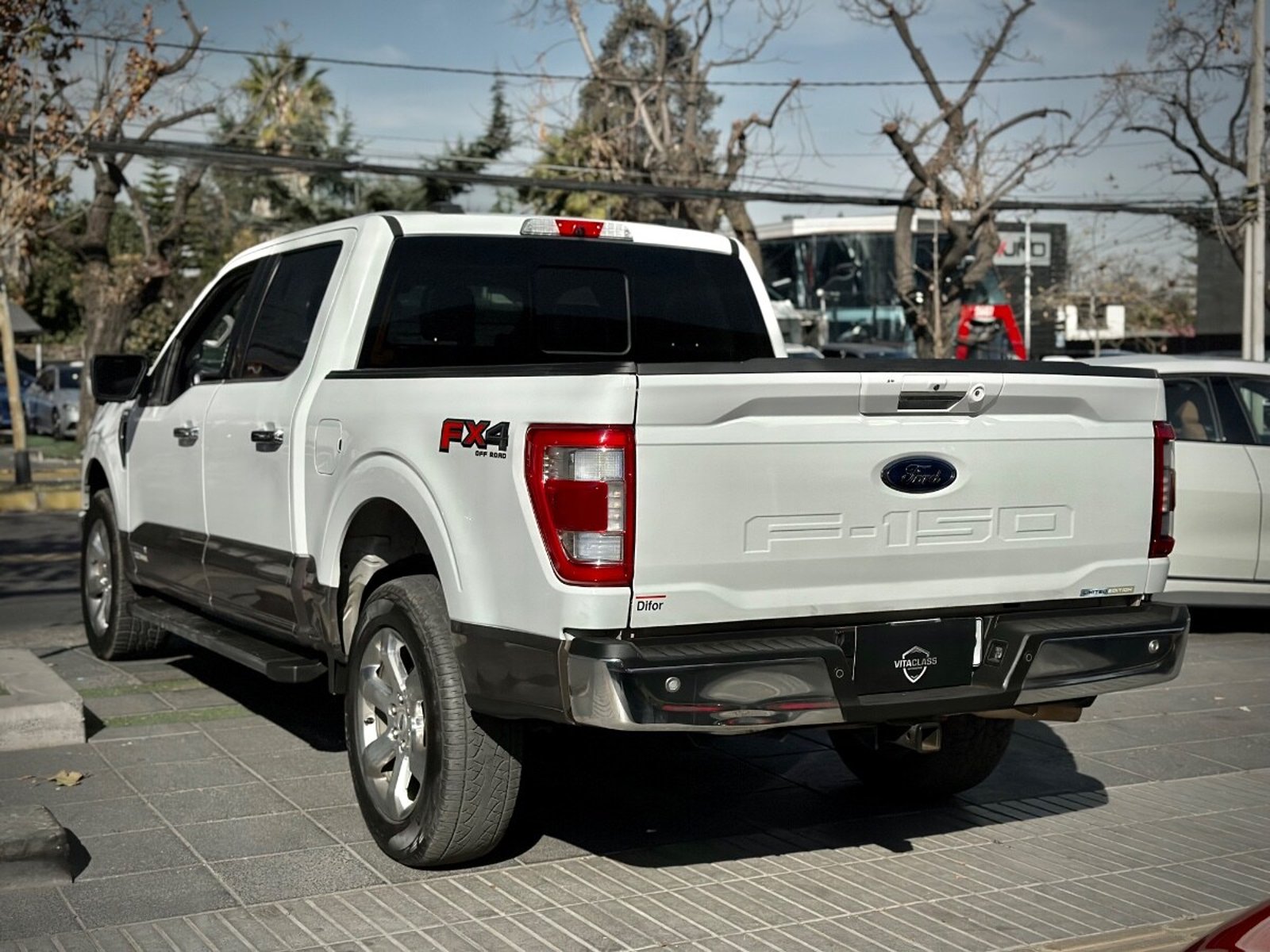 Ford F-150 LARIAT LUXURY 2022 - Foto 4 de 10