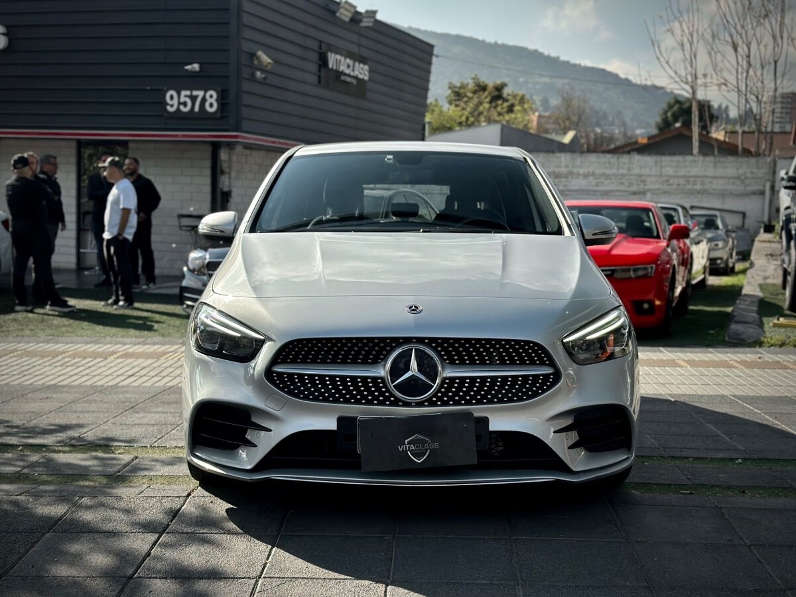 Mercedes-Benz B200 AMG LINE 2023 - Foto 2 de 10