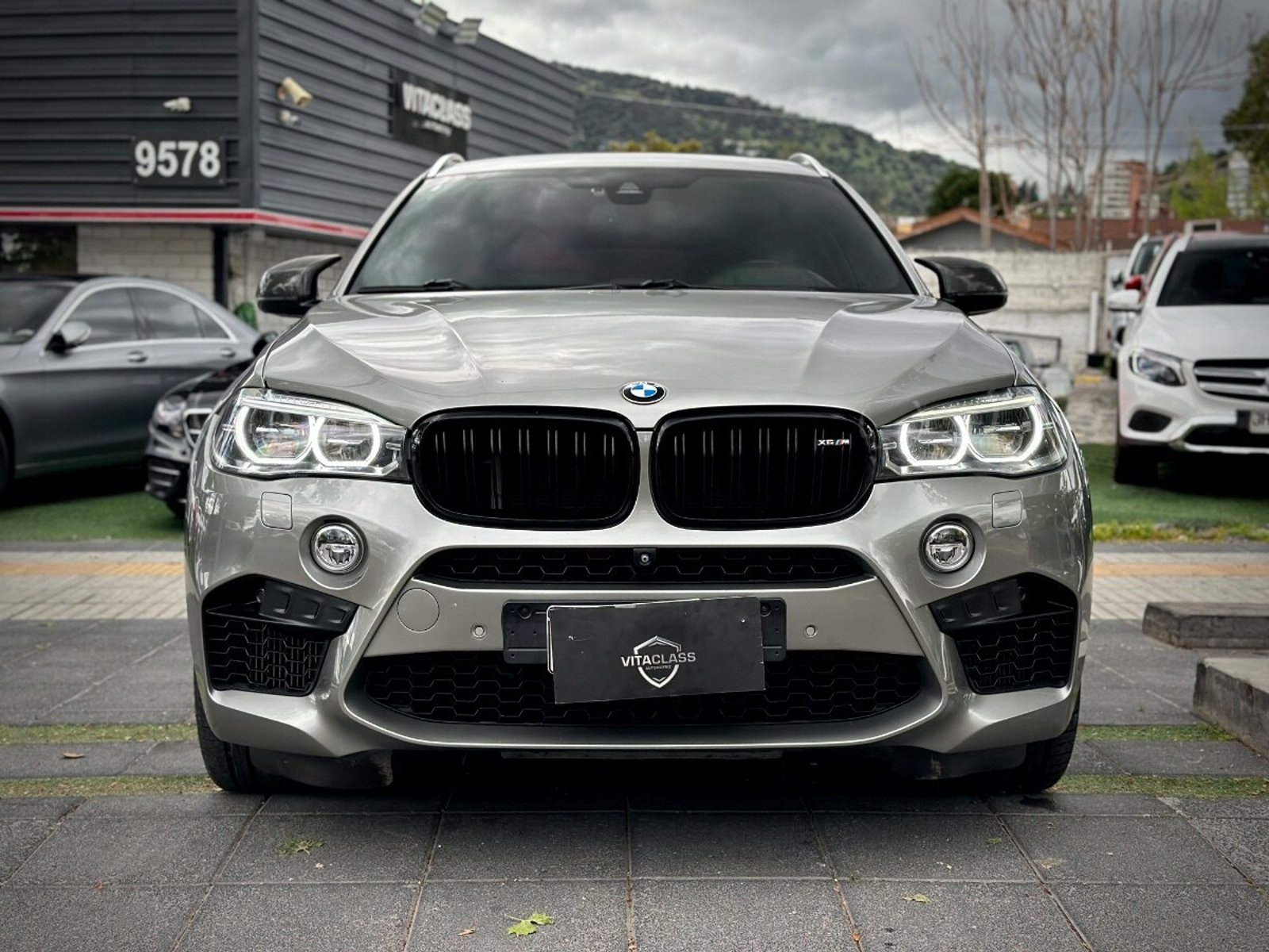 BMW X6 M 4.4 V8 2016 - Foto 2 de 10