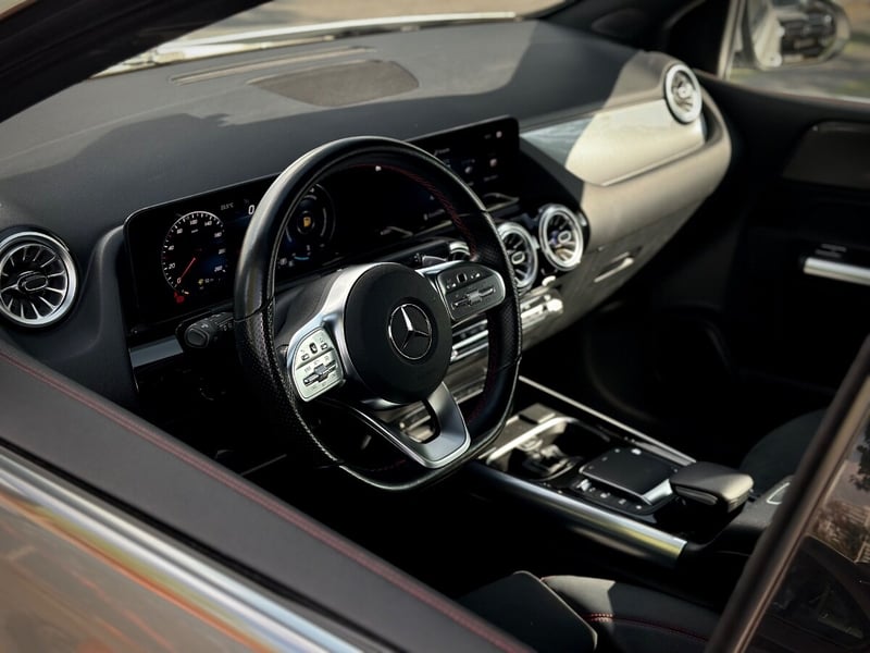 Mercedes-Benz B200 AMG LINE 2023 - Imagen 7 de 10