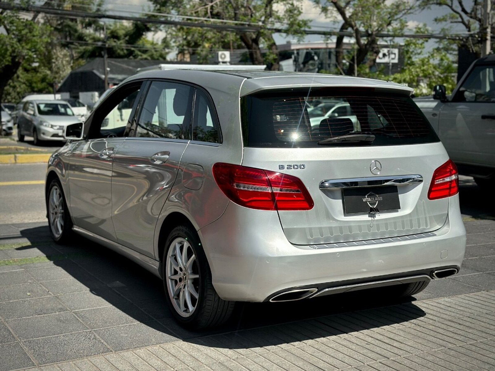 Mercedes-Benz B200 URBAN 2020 - Foto 4 de 10