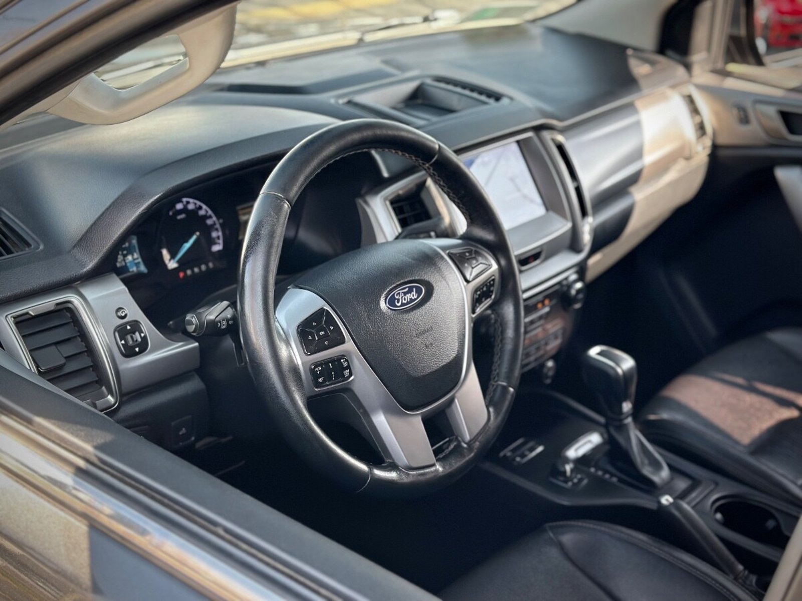 Ford RANGER LIMITED 2022 - Imagen 7 de 10