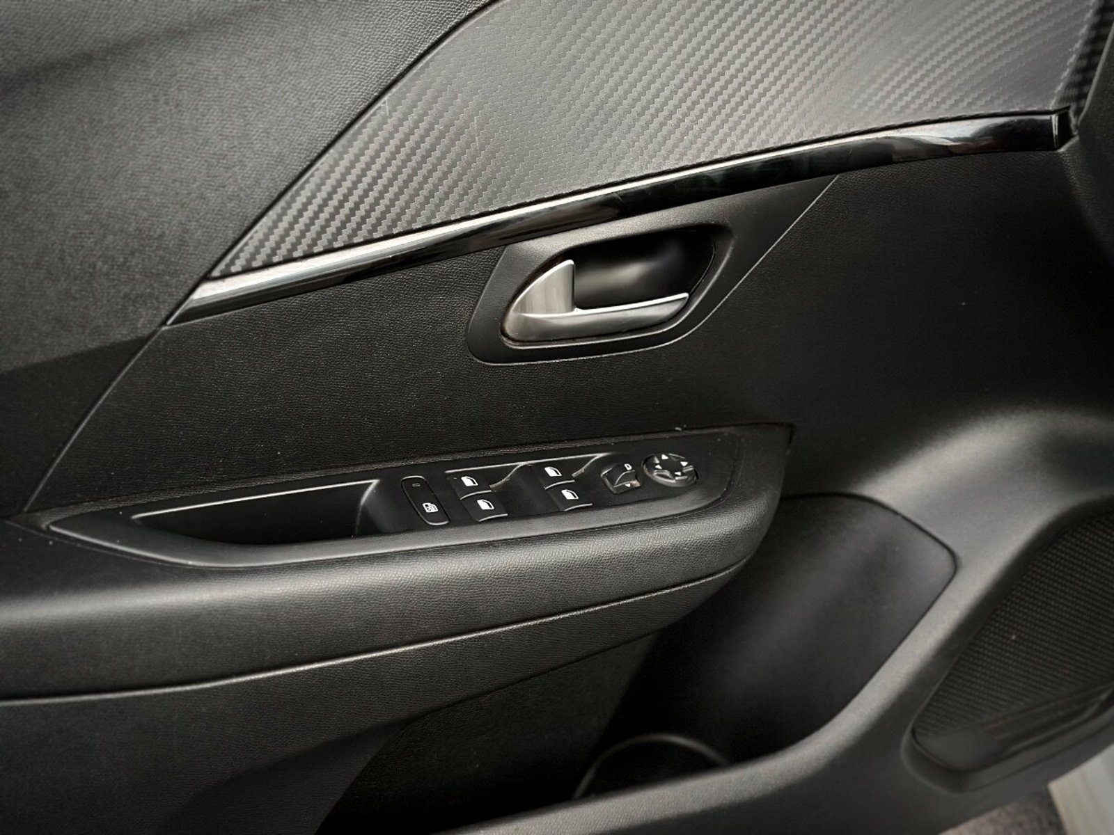 Peugeot 208 ACTIVE PACK 2023 - Imagen 8 de 10