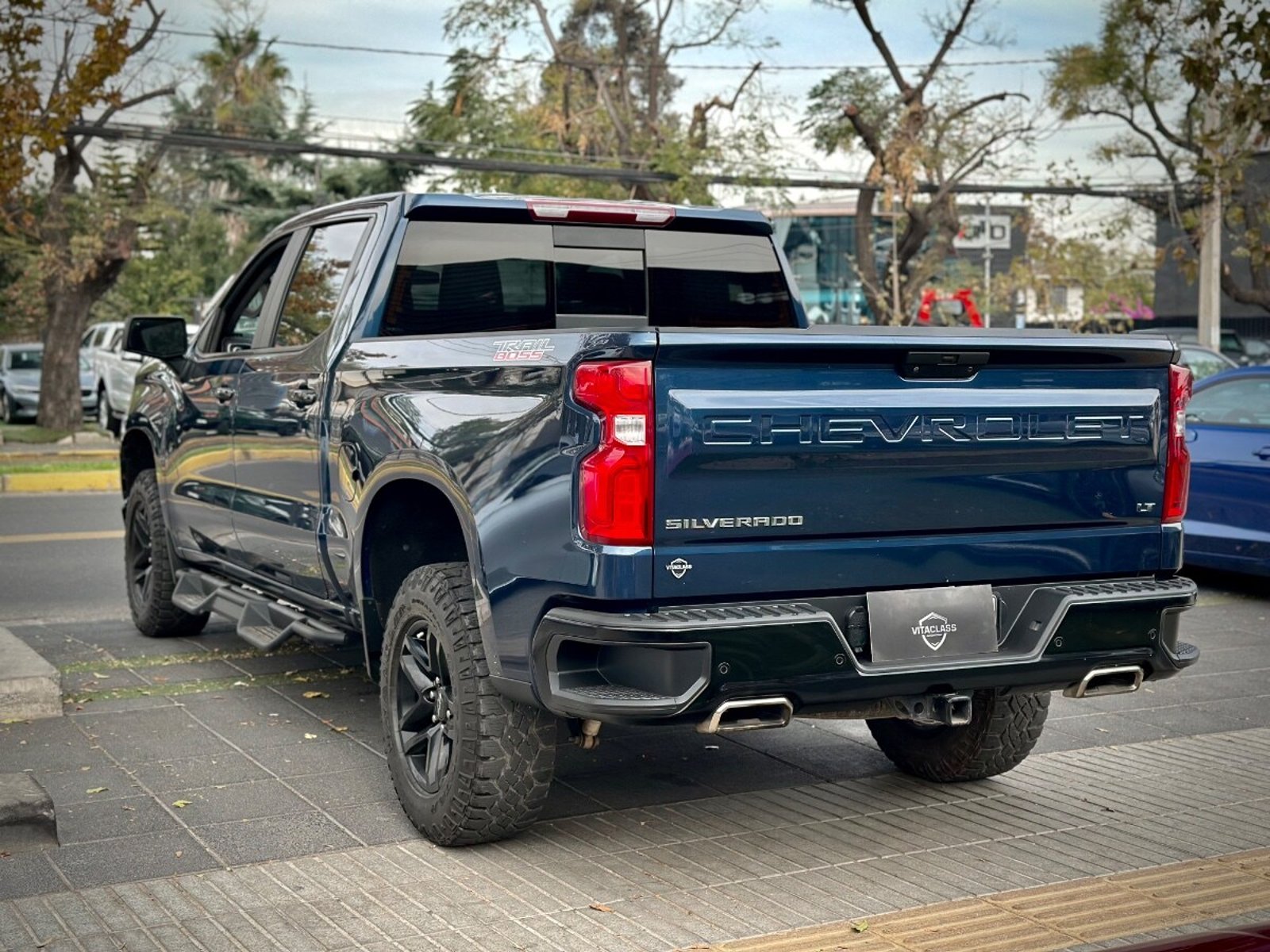CHEVROLET SILVERADO LT Z71 TRAIL BOSS 2022 - Imagen 4 de 10