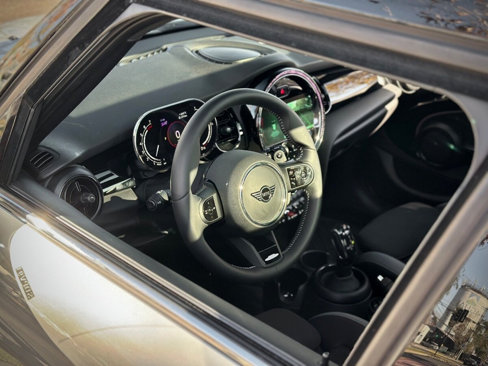 MINI COOPER S LOOK JCW 2022 - Imagen 7 de 9