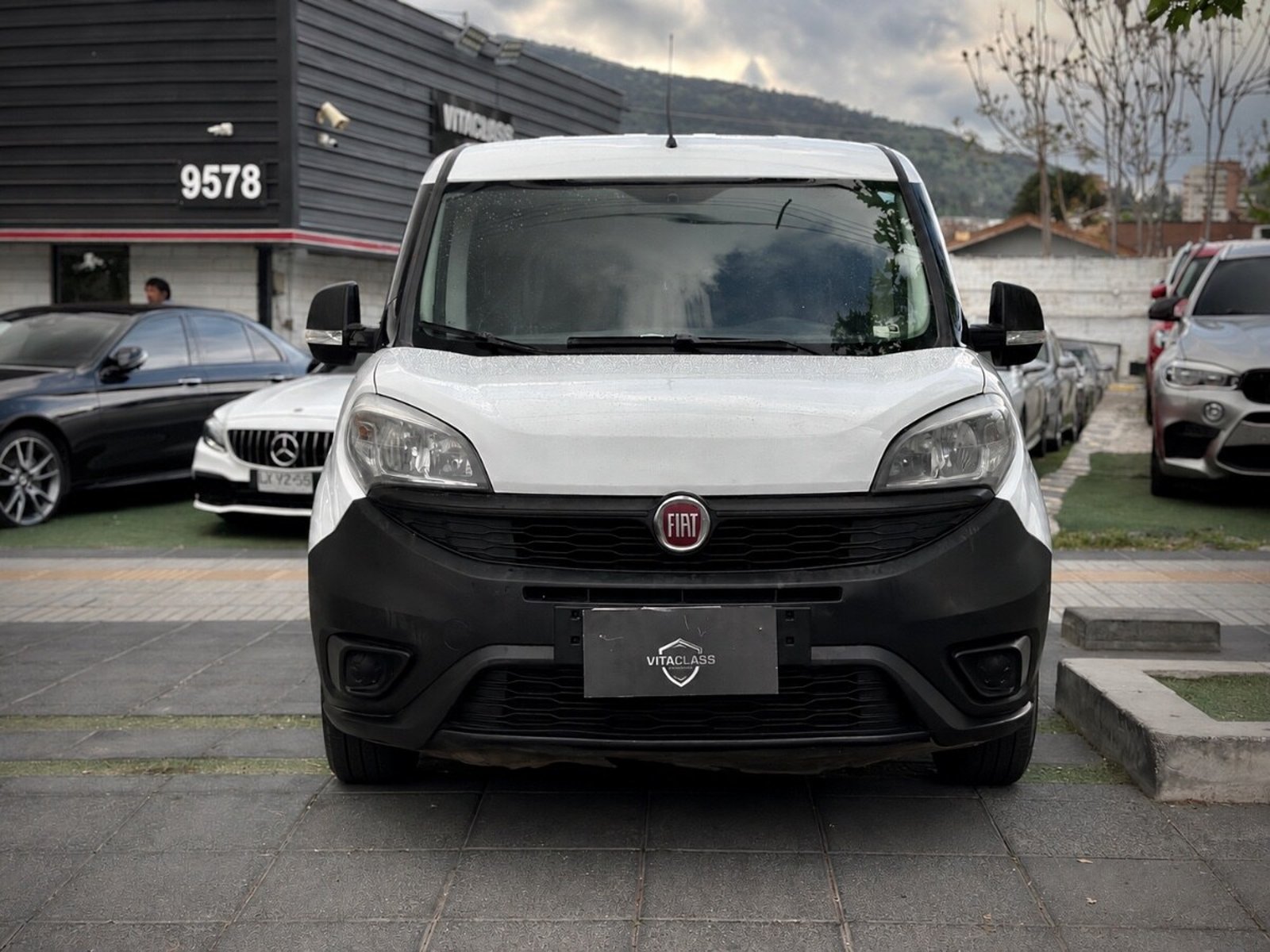 Fiat DOBLO MAXI 2017 - Foto 2 de 10