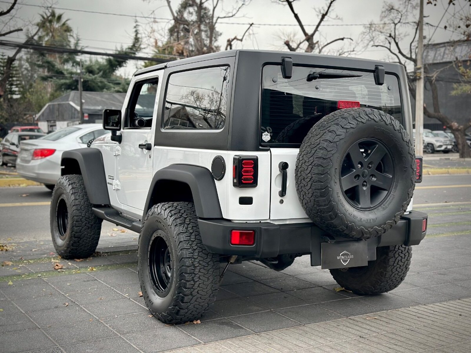 Jeep WRANGLER UNLIMITED SPORT 2014 - Foto 4 de 10