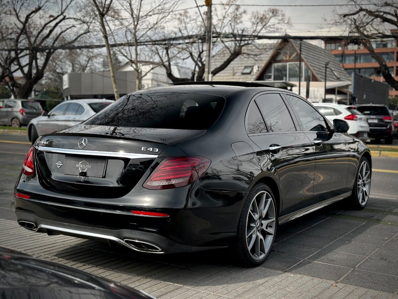 Mercedes-Benz E 43 AMG 2018 - Imagen 6 de 10