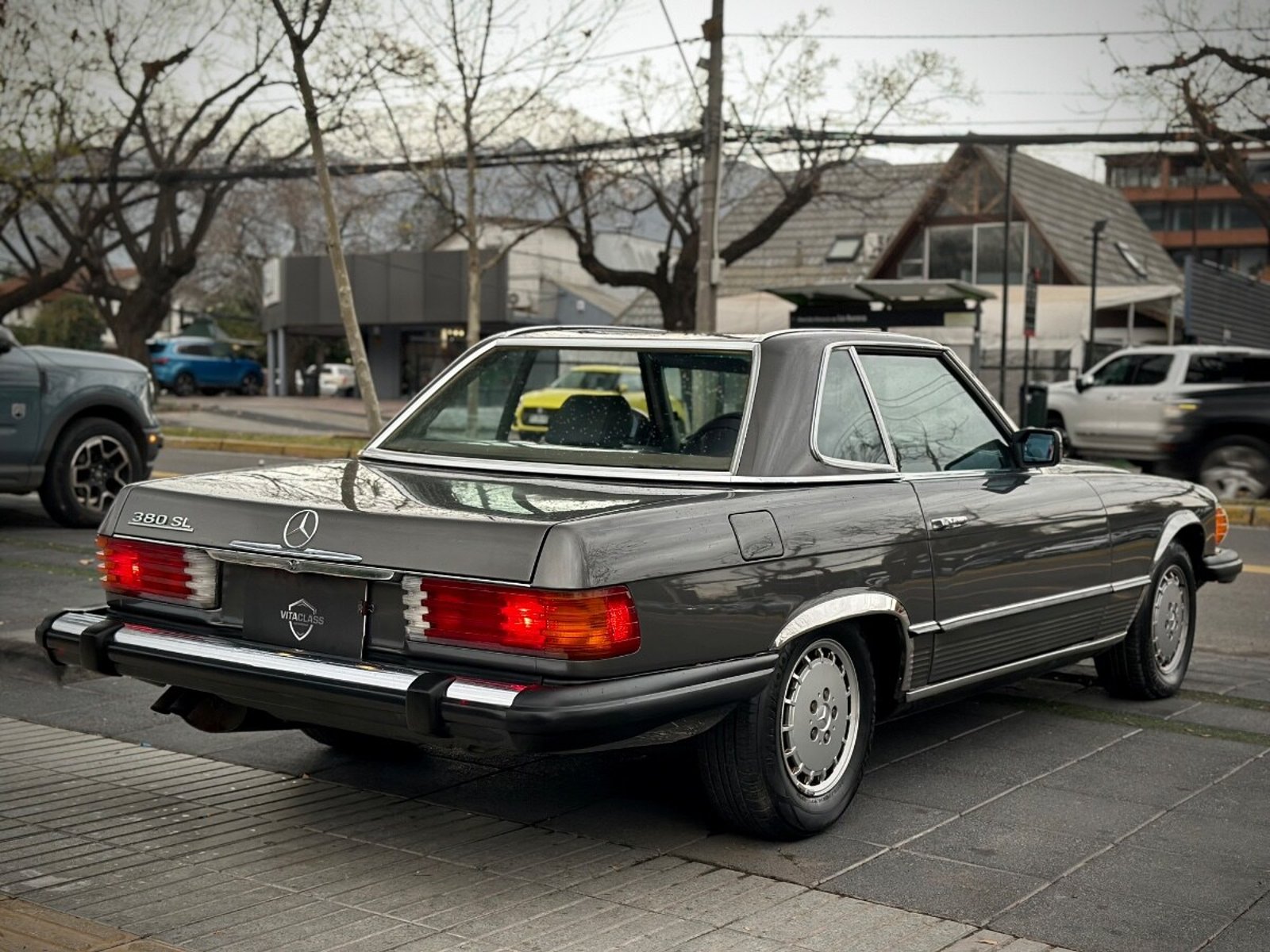 Mercedes-Benz 380 SL 1985 - Imagen 6 de 10