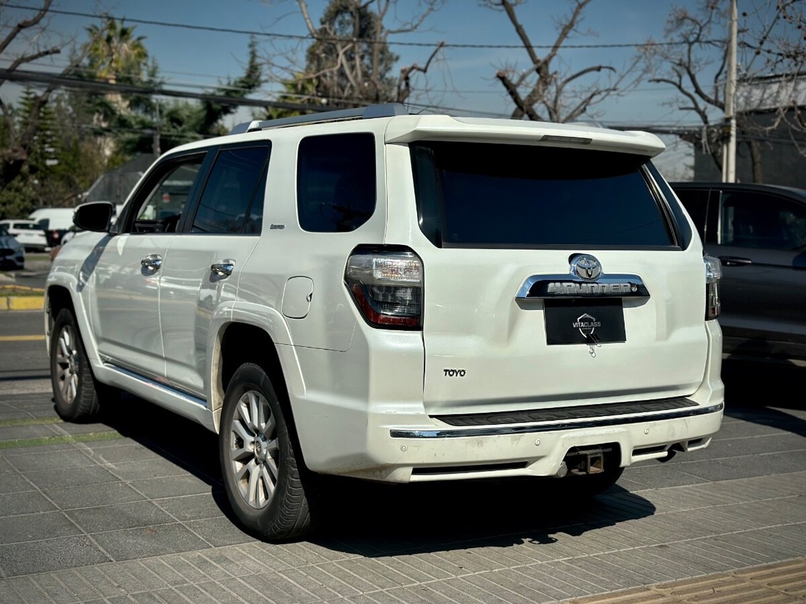 Toyota 4 RUNNER LIMITED 2014 - Foto 4 de 10