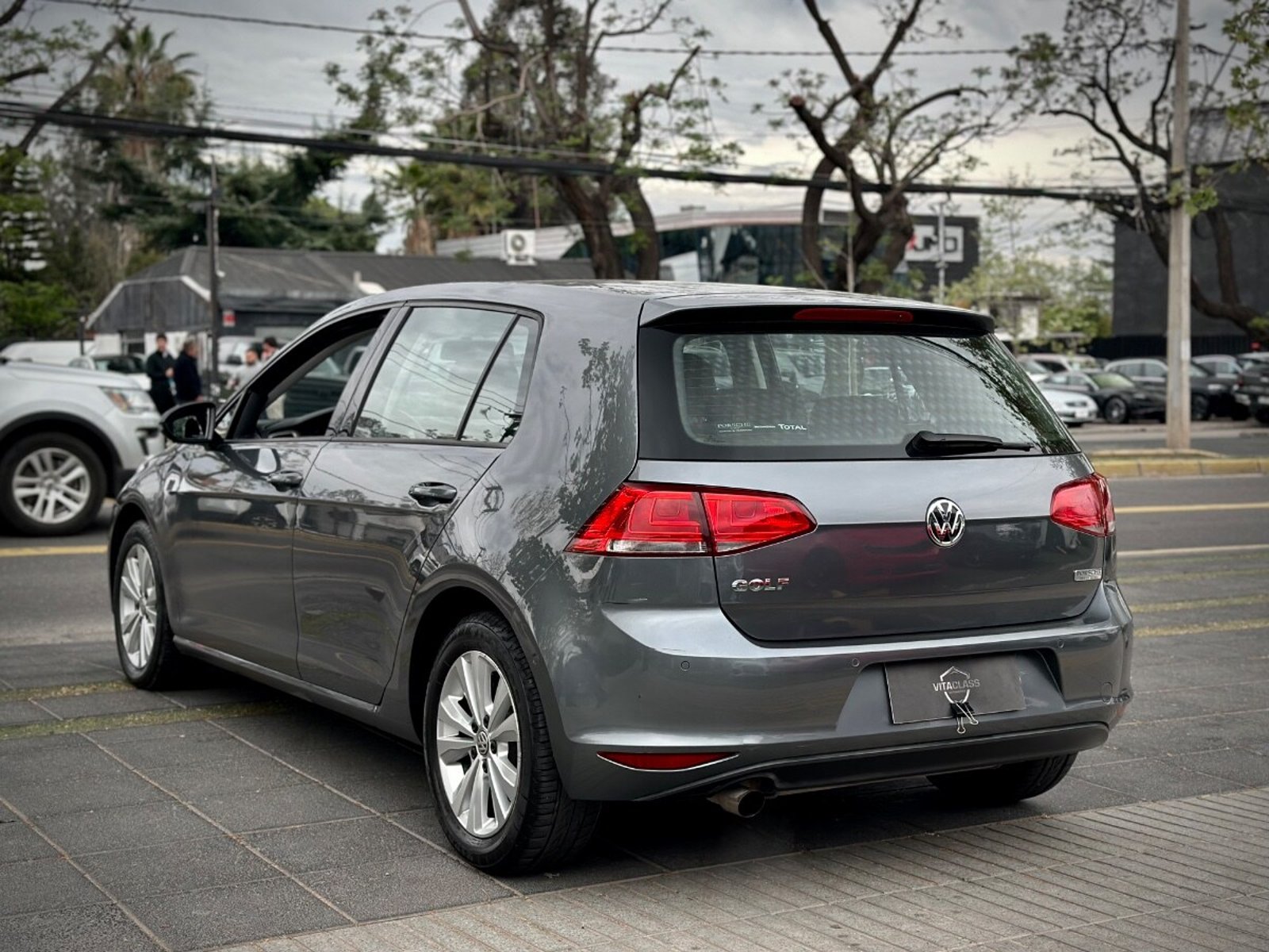 Volkswagen GOLF 1.4T 2016 - Foto 4 de 10