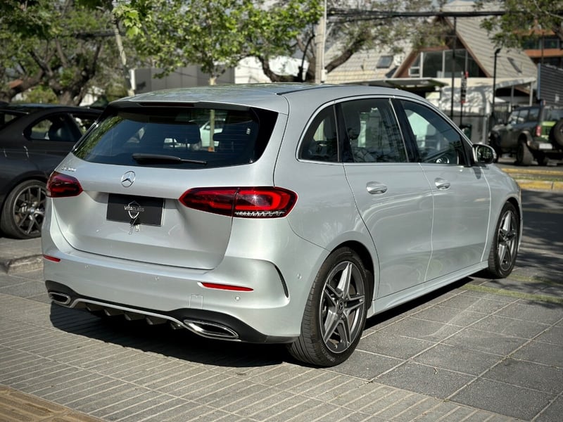 Mercedes-Benz B200 AMG LINE 2023 - Imagen 6 de 10