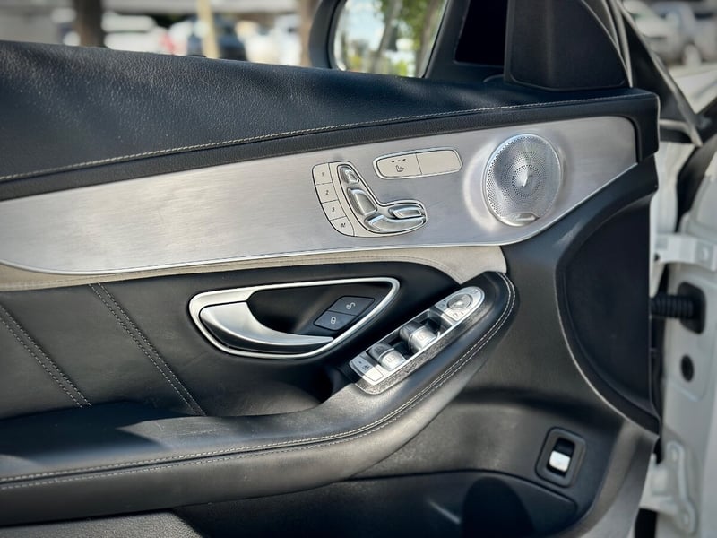 Mercedes-Benz C63 S 2020 - Imagen 8 de 10