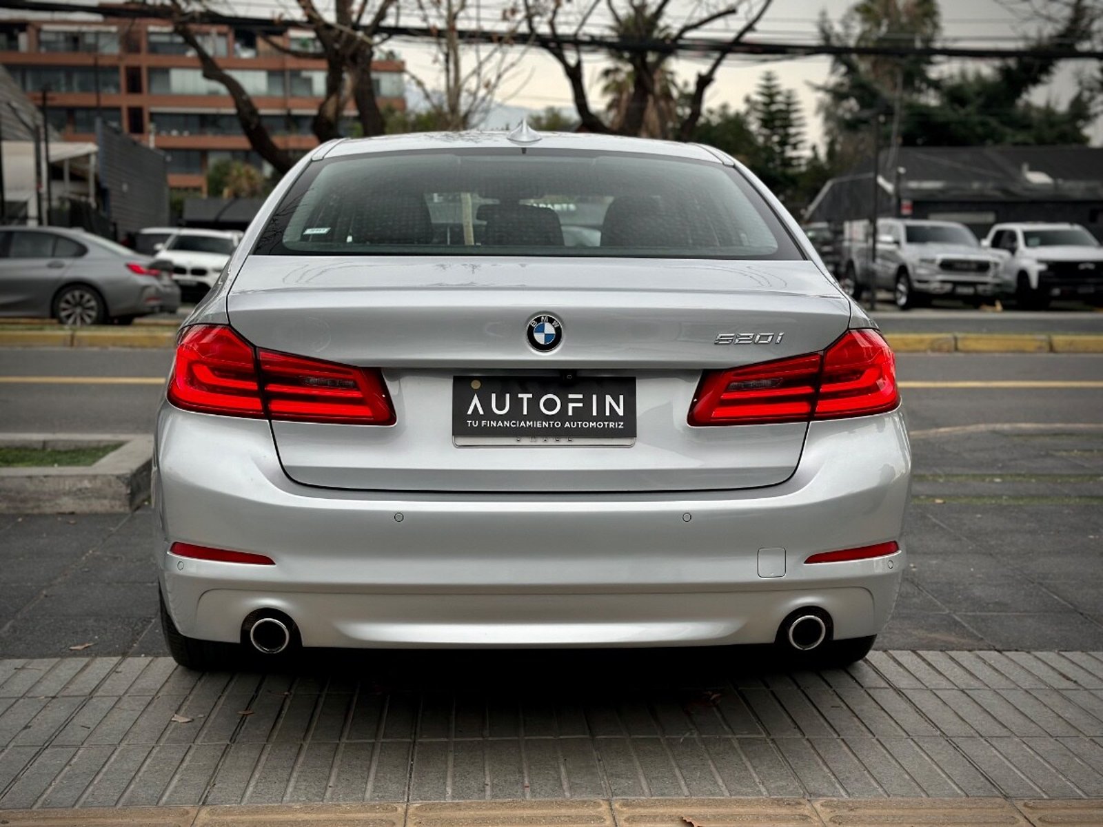 BMW 520I EXECUTIVE 2018 - Imagen 5 de 10