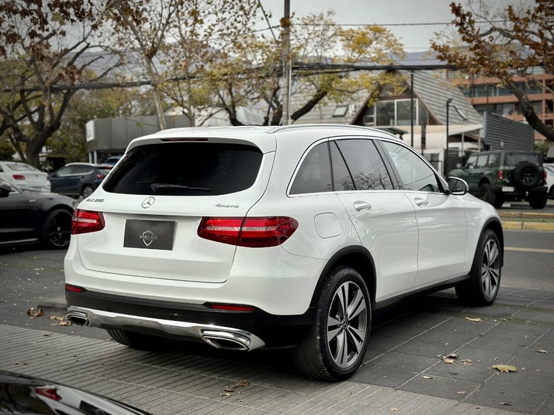 Mercedes-Benz GLC 250 4MATIC 2017 - Imagen 6 de 10