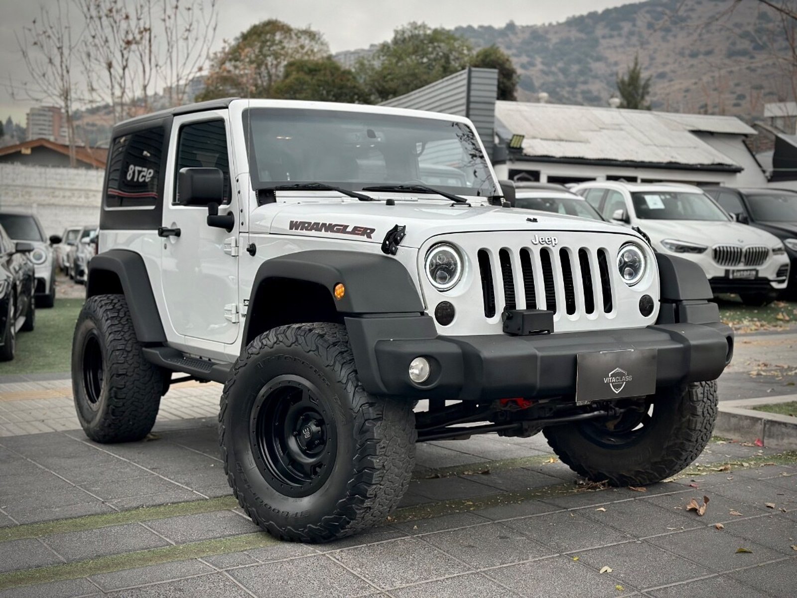 Jeep WRANGLER UNLIMITED SPORT 2014 - Foto 3 de 10