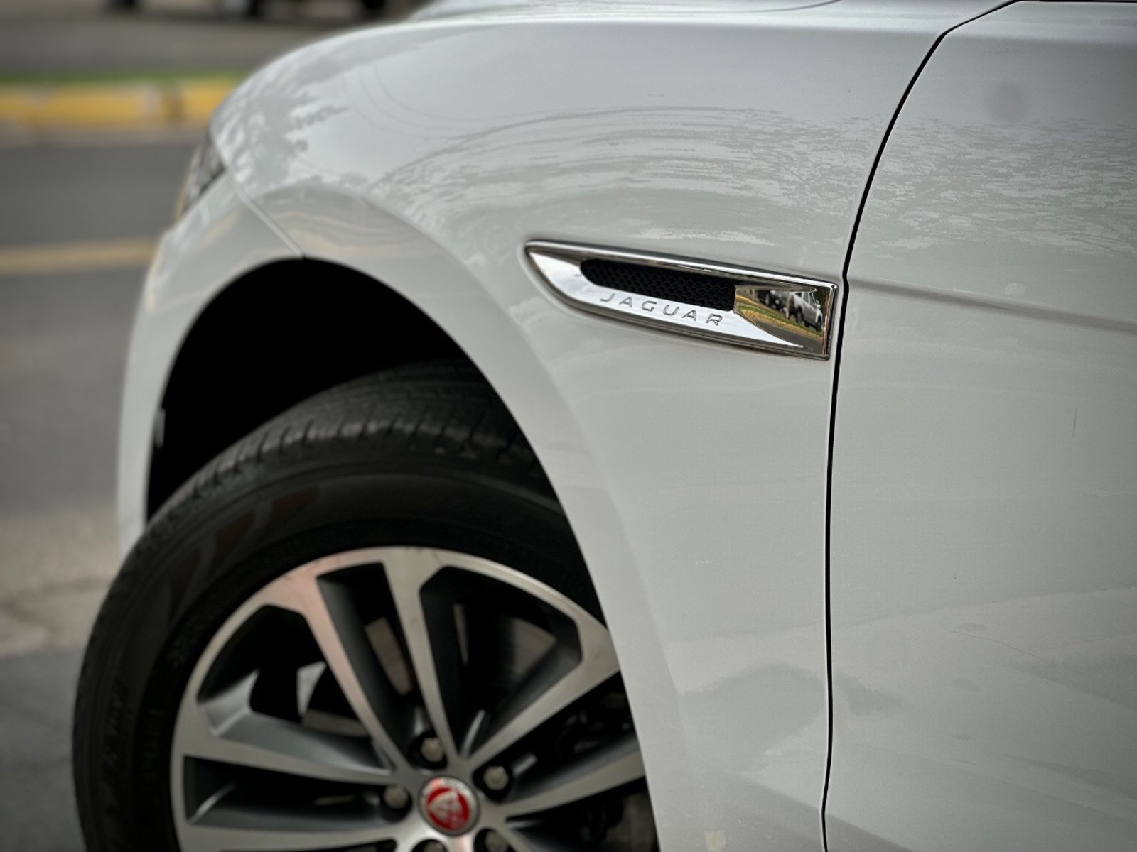 JAGUAR F-PACE R-SPORT 2017 - Imagen 3 de 9
