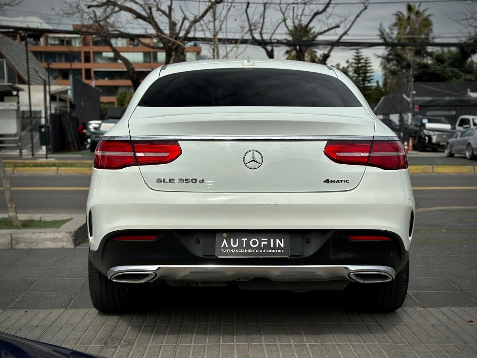Mercedes-Benz GLE 350D AMG LINE 2017 - Foto 4 de 9